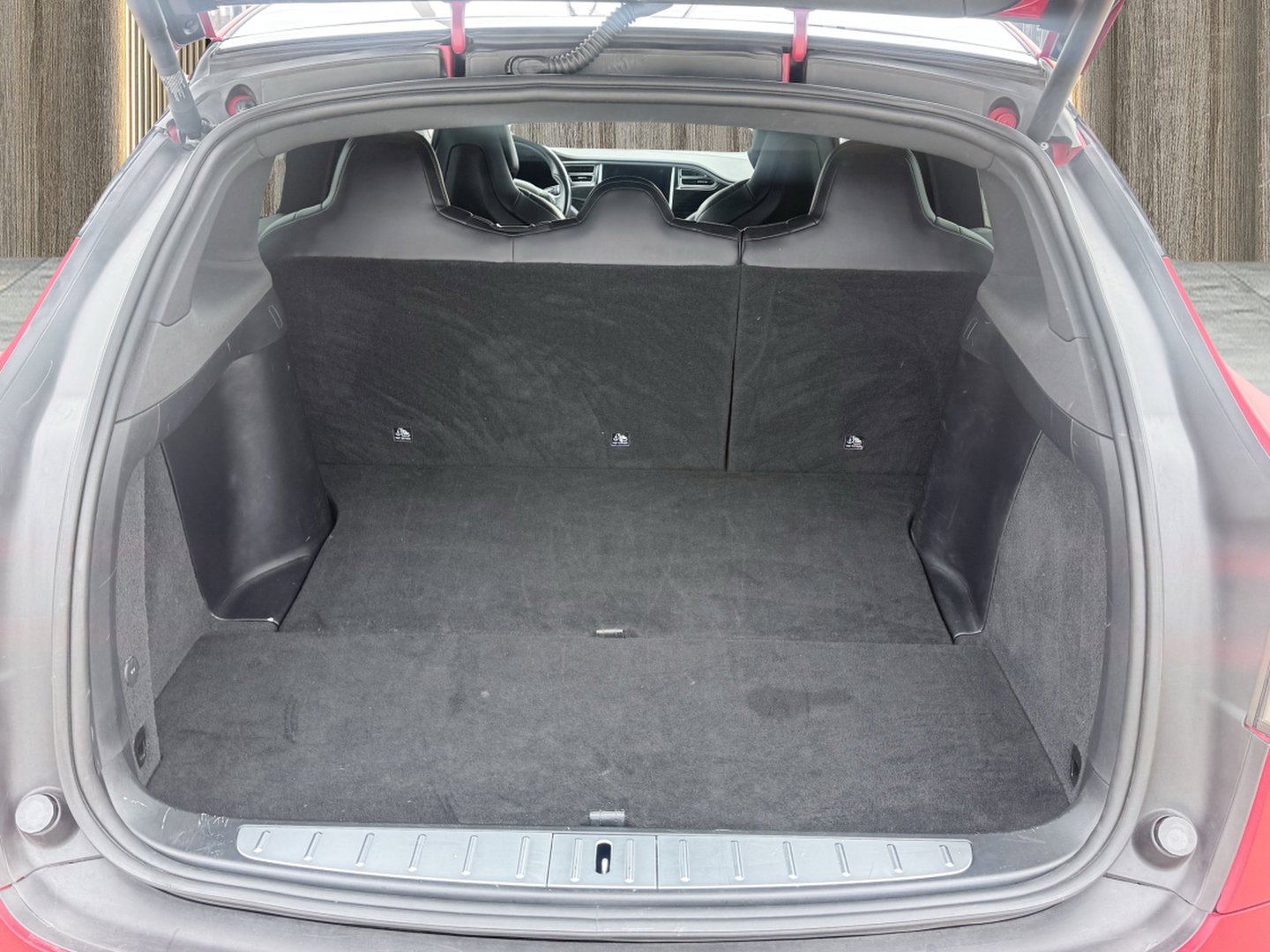 Used 2017 Tesla Model X 75D image 4