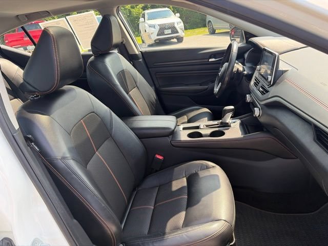 Used 2022 Nissan Altima 2.0 SR FWD image 39
