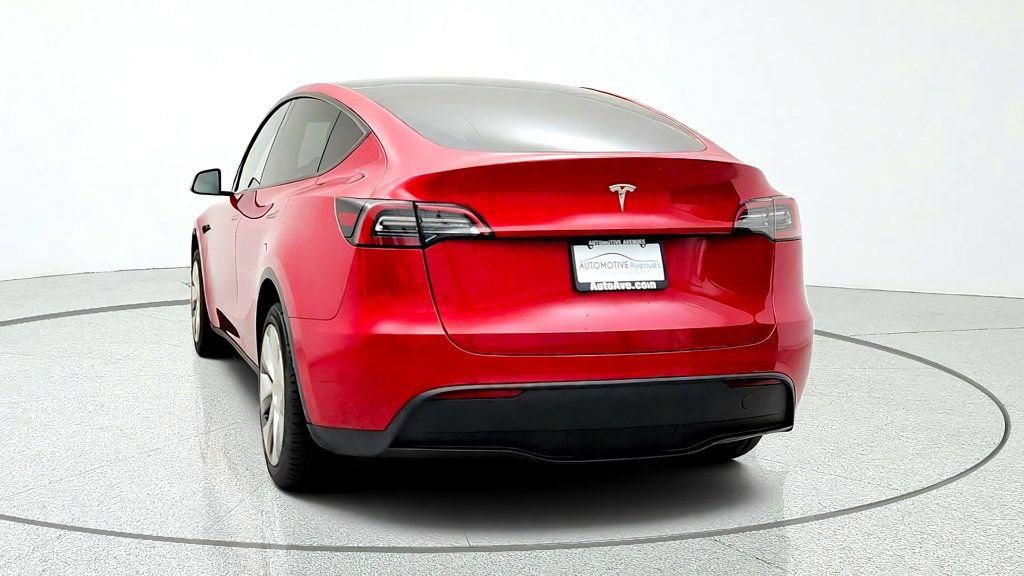 Used 2023 Tesla Model Y Long Range AWD/4WD image 6