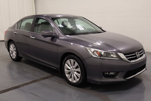 Used 2015 Honda Accord EX image 2