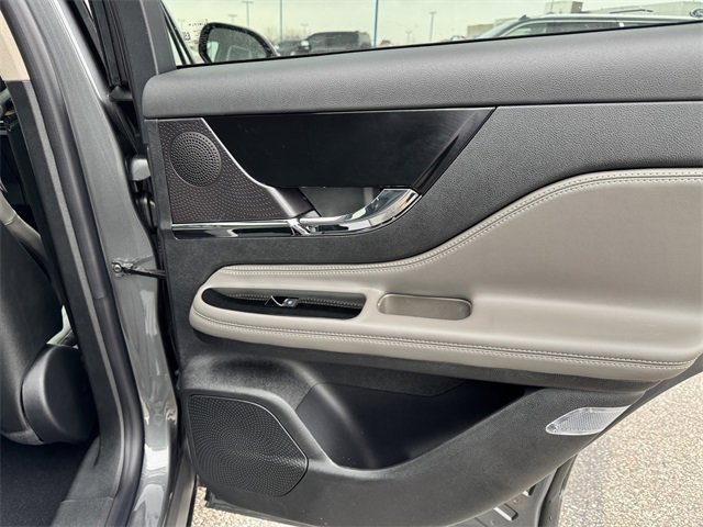 New 2026 Lincoln Corsair Premiere image 12