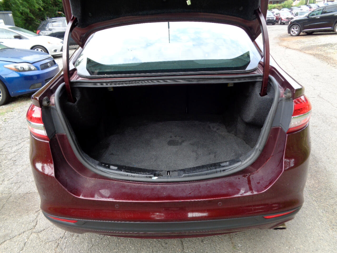 Used 2018 Ford Fusion SE w/ Fusion SE Technology Package image 25