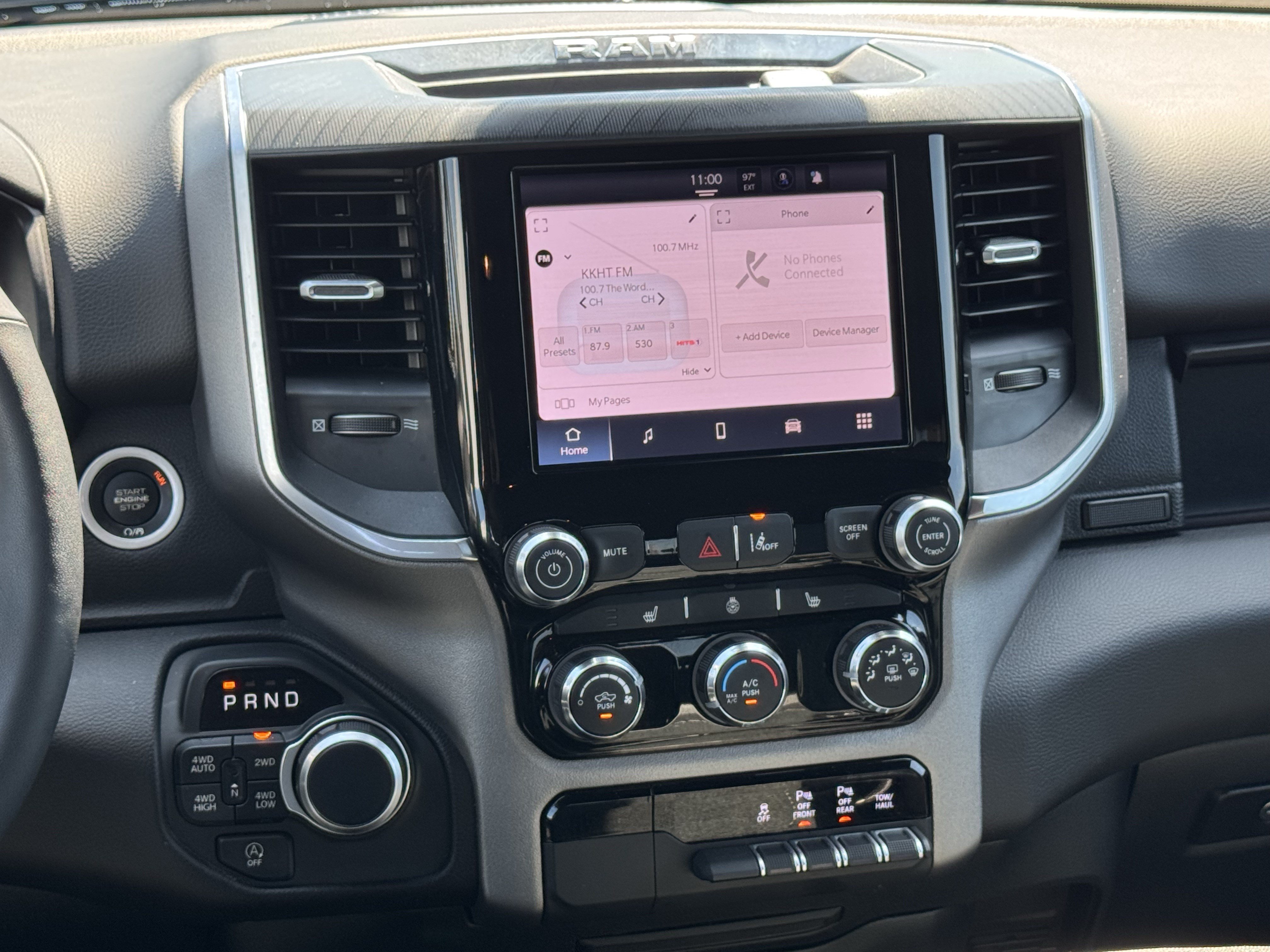 Used 2025 RAM 1500 Big Horn AWD/4WD image 18
