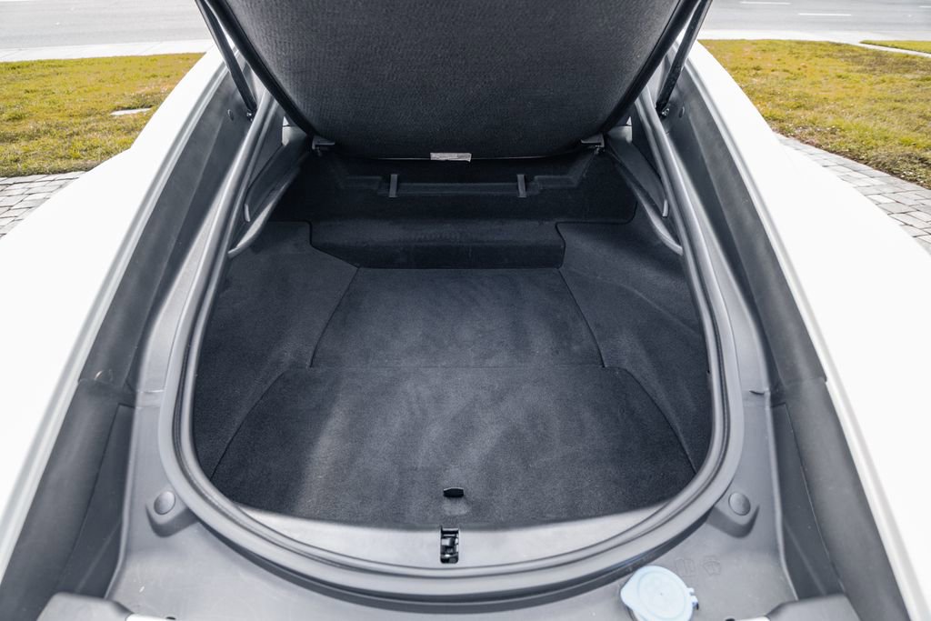 Used 2020 Jaguar F-TYPE R-Dynamic image 35