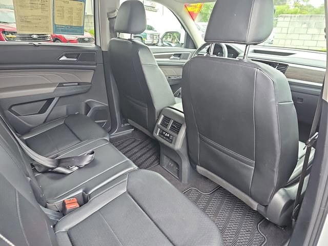 Used 2022 Volkswagen Atlas SE w/ Black Wheel Package FWD image 13