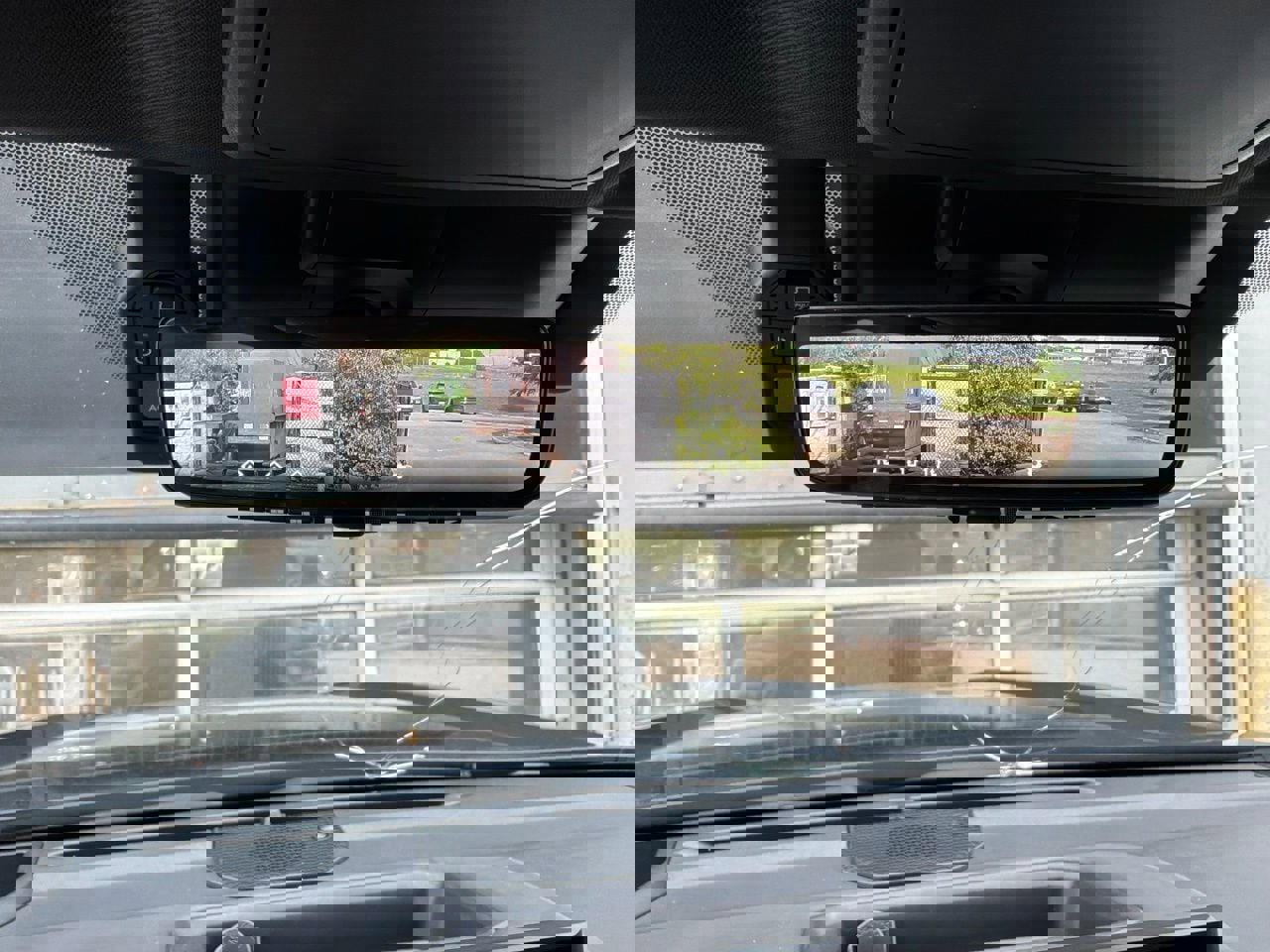 Used 2025 Toyota Sequoia Platinum AWD/4WD image 24