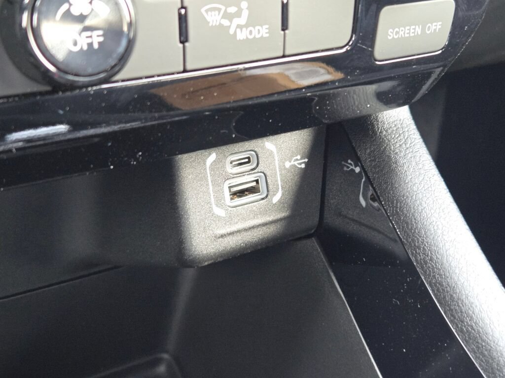 New 2026 Jeep Compass Latitude AWD/4WD image 24