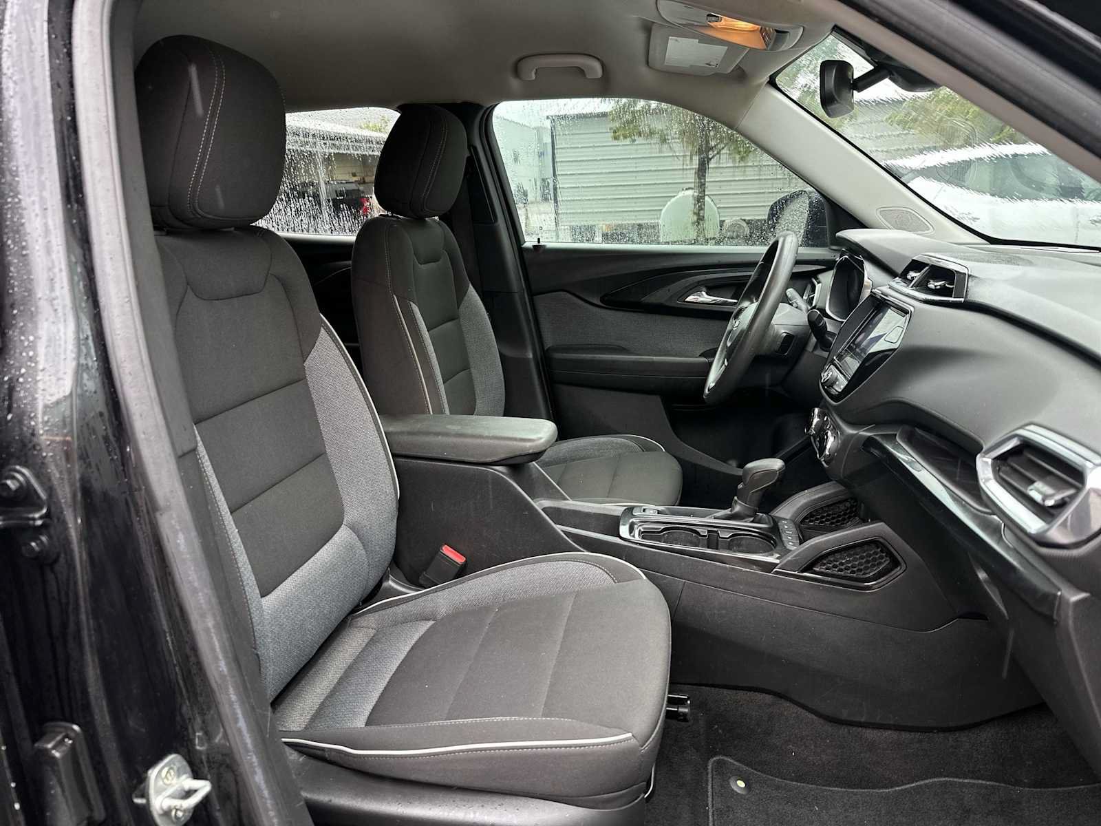 Certified 2022 Chevrolet TrailBlazer LT w/ Convenience Package FWD image 19