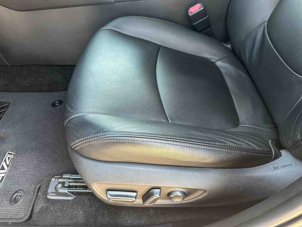 Used 2020 Toyota RAV4 XLE w/ Convenience Package image 15