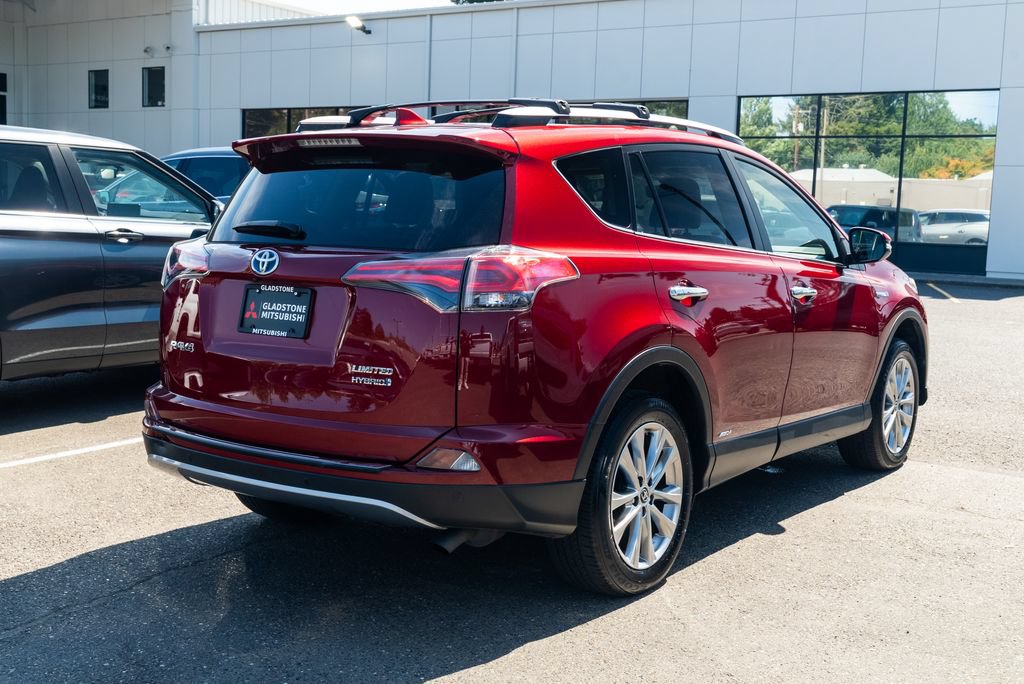 Used 2018 Toyota RAV4 Limited w/ Advanced Technology Package AWD/4WD image 6