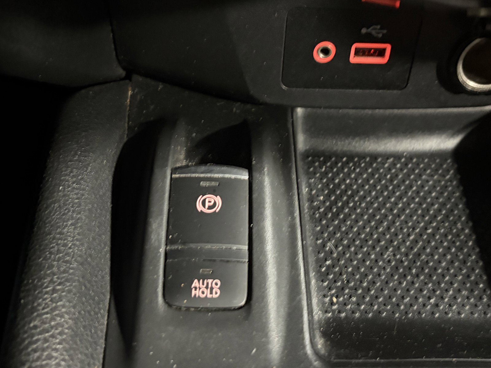 Used 2019 Nissan Rogue SV w/ Premium Package AWD/4WD image 16