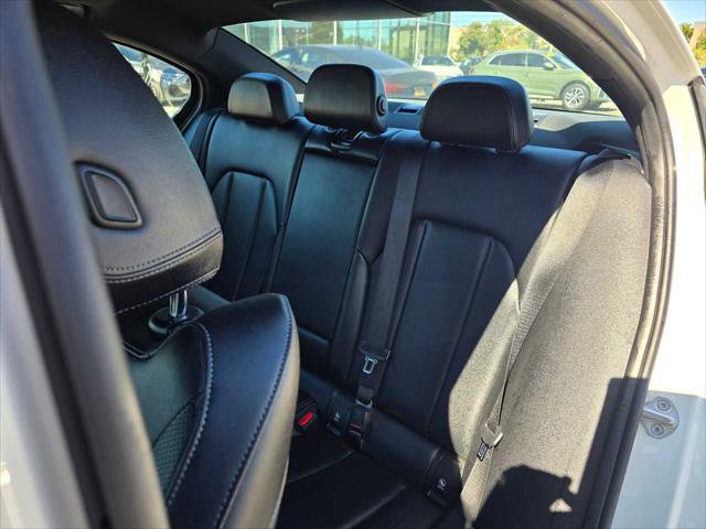 Used 2025 BMW 330i xDrive Sedan image 19