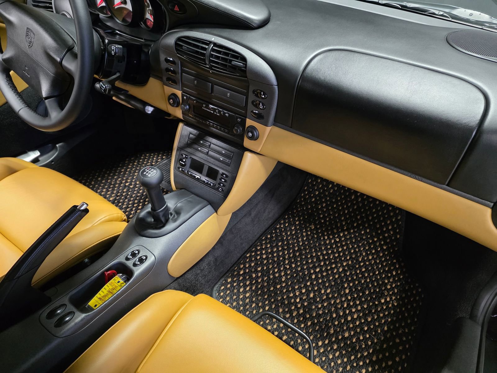Used 1999 Porsche 911 Carrera RWD image 18