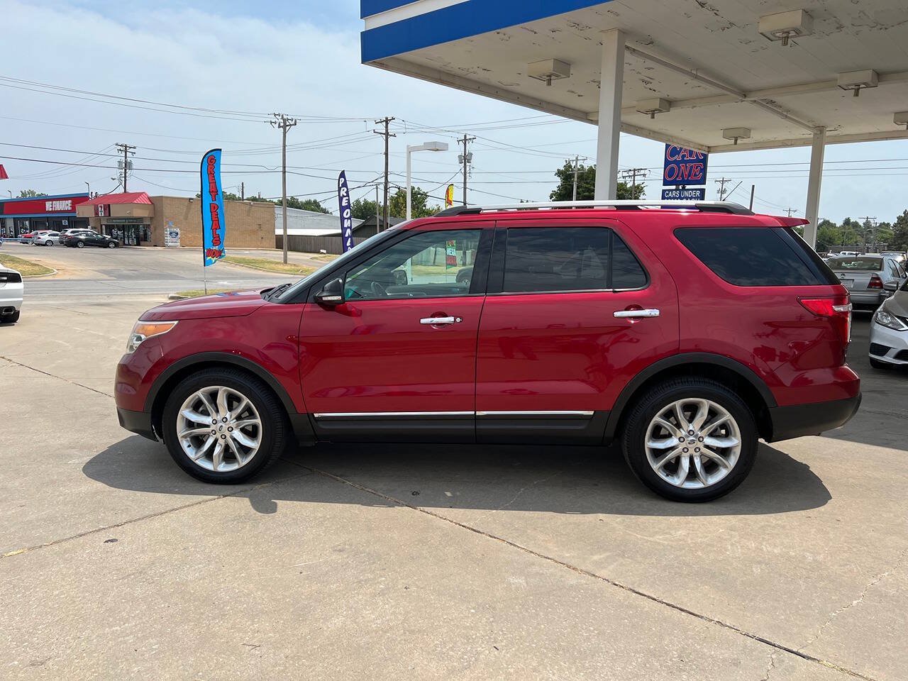 Used 2015 Ford Explorer XLT w/ Equipment Group 202A AWD/4WD image 4