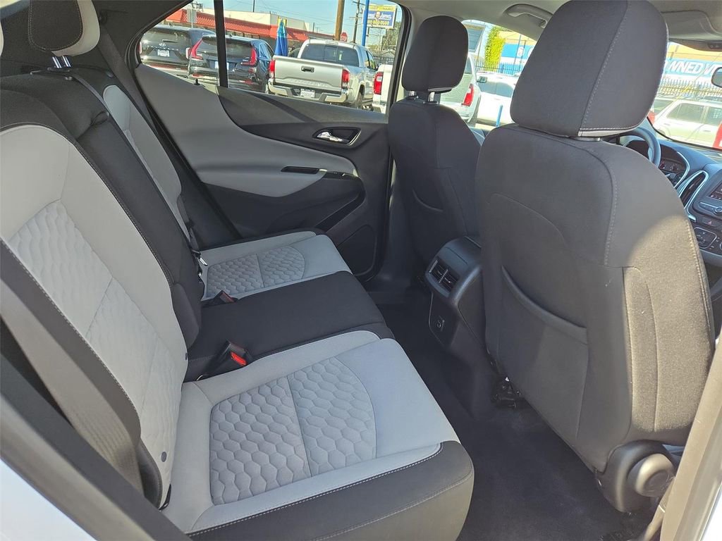 Used 2021 Chevrolet Equinox LS w/ LS Convenience Package FWD image 18
