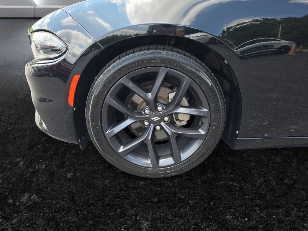Used 2021 Dodge Charger SXT w/ Blacktop Package image 9