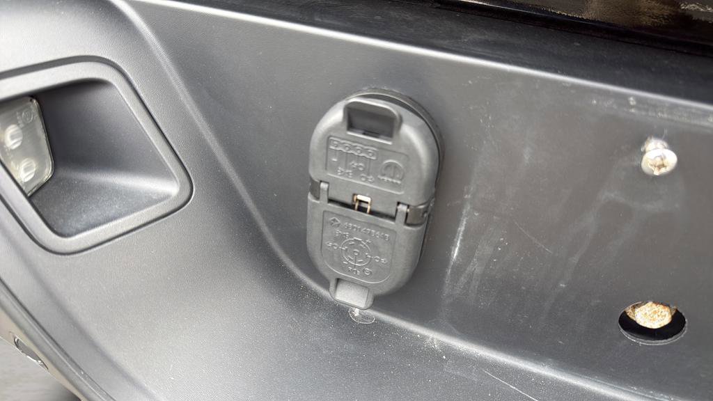 Used 2022 Jeep Gladiator Overland w/ Safety Group image 19