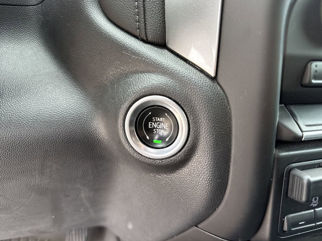 Used 2021 Chevrolet Silverado 1500 LT image 19