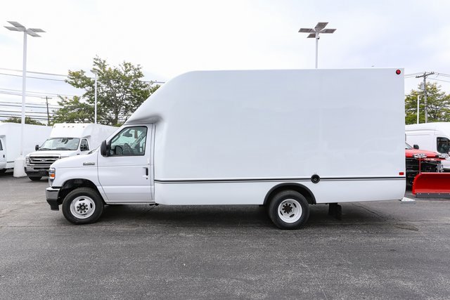 New 2026 Ford E-450 and Econoline 450 Super Duty w/ Power Equipment Group image 6