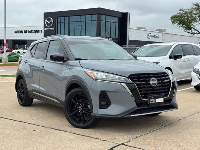 Used 2023 Nissan Kicks SR w/ SR Premium Package image 1