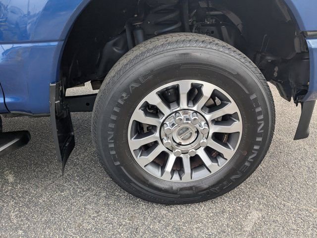 Used 2022 Ford F350 Lariat image 12