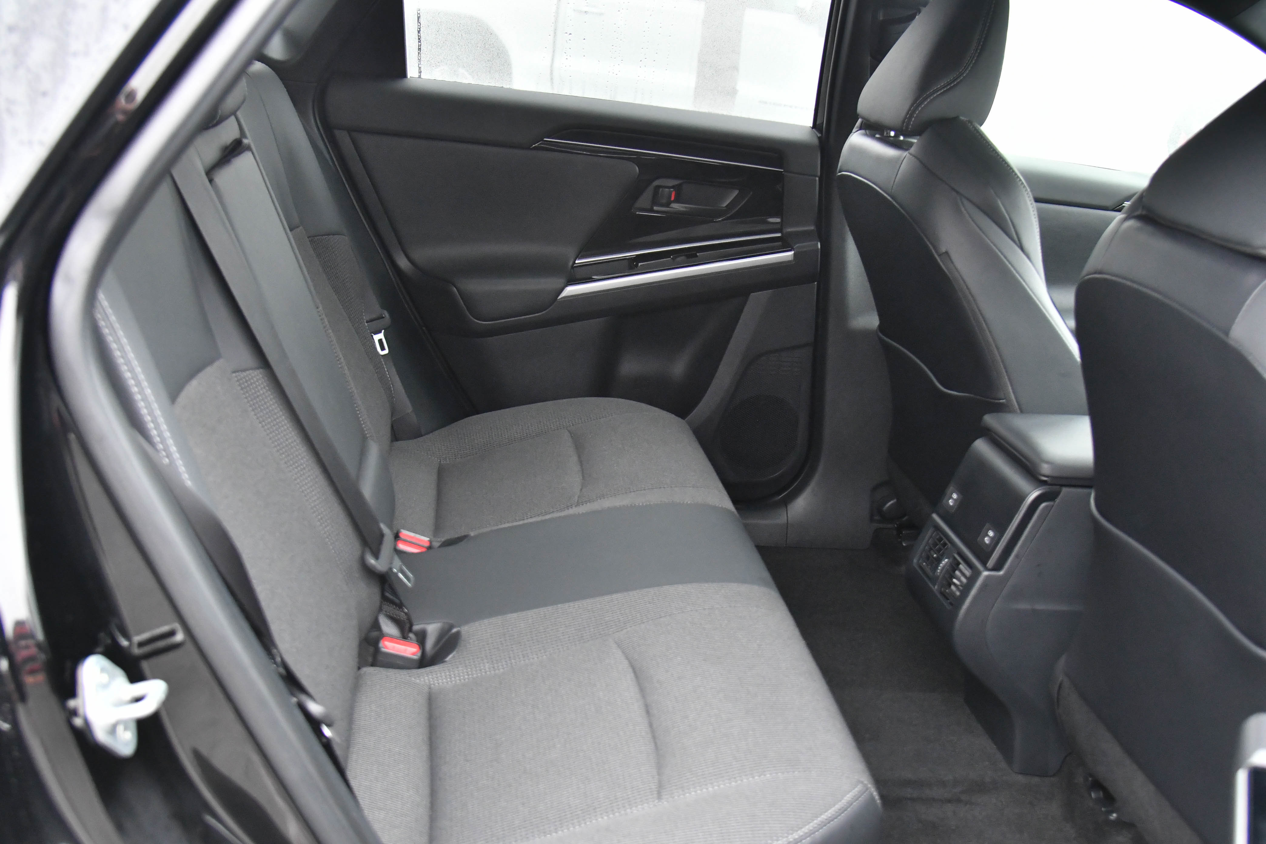 Used 2024 Toyota bZ4X AWD w/ Weather Package image 47