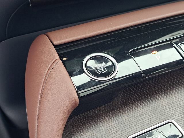 New 2026 Lincoln Navigator Reserve image 37