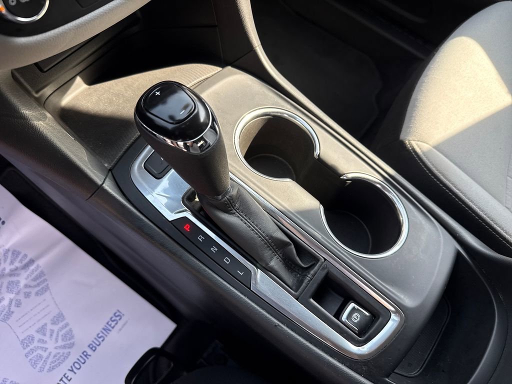 Used 2020 Chevrolet Equinox LS image 29