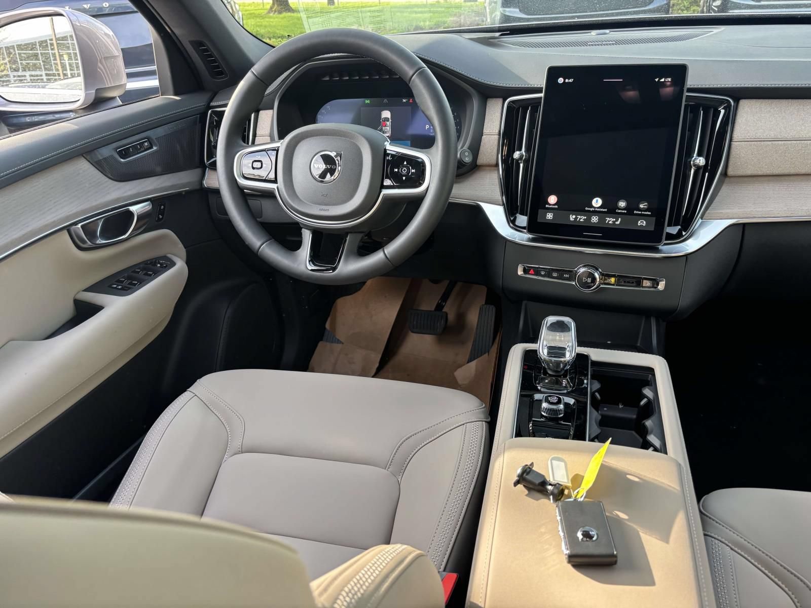 New 2026 Volvo XC90 B6 Plus w/ Protection Package Premier AWD/4WD image 30