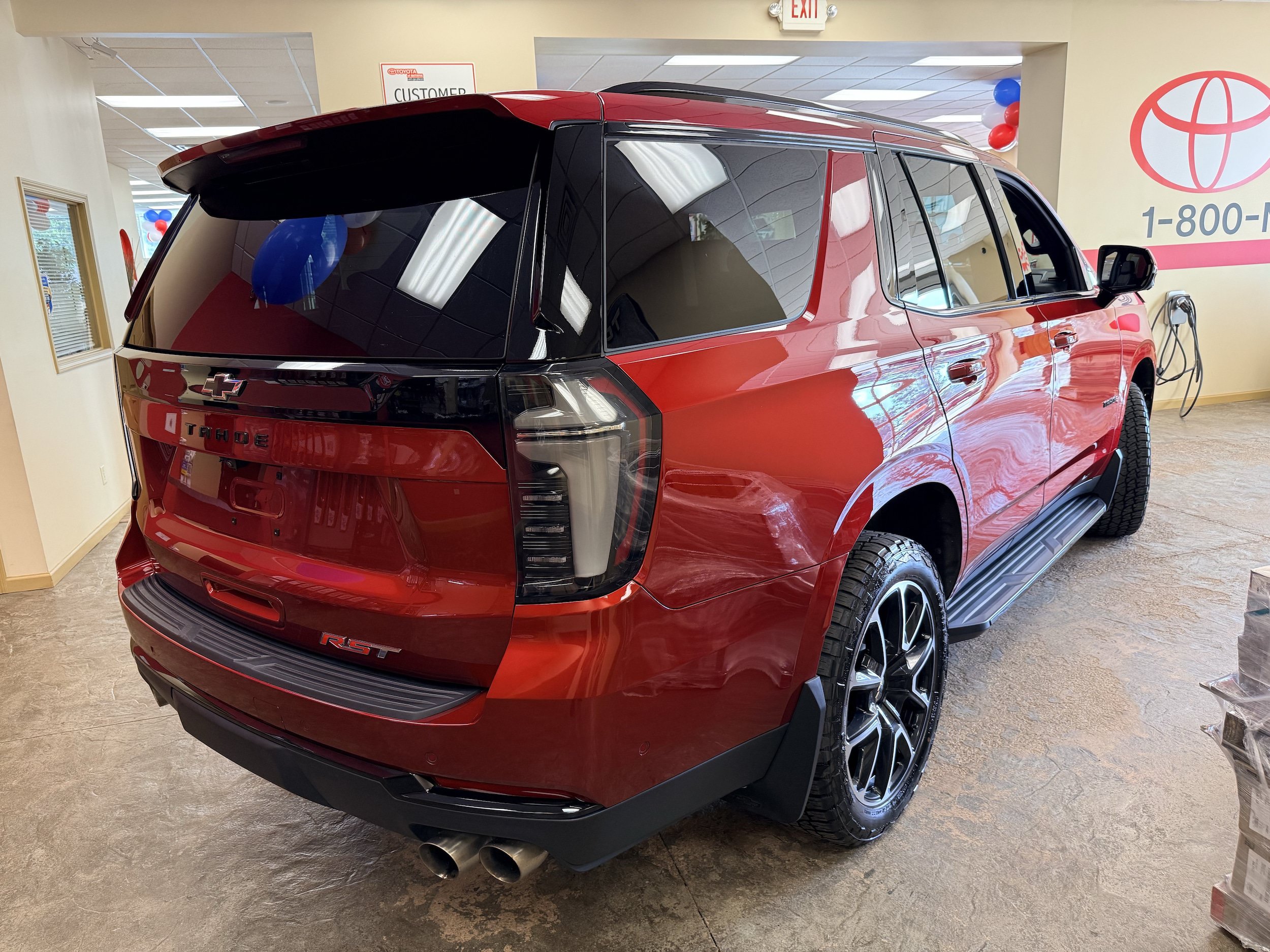 Used 2025 Chevrolet Tahoe RST w/ Comfort Package AWD/4WD image 22