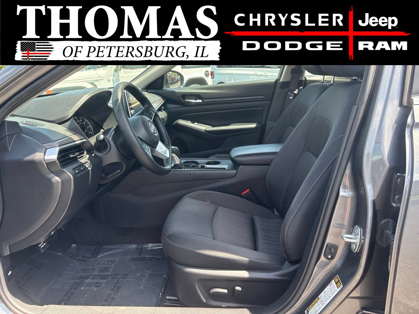Used 2025 Nissan Altima 2.5 SV FWD image 9