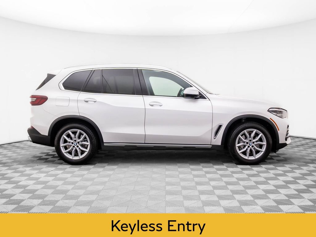 Used 2023 BMW X5 xDrive40i w/ Premium Package image 6