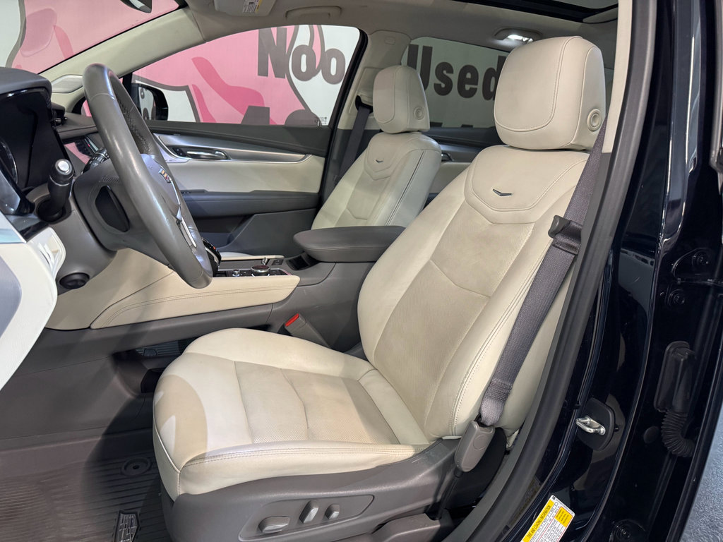 Used 2021 Cadillac XT5 Premium Luxury FWD image 19