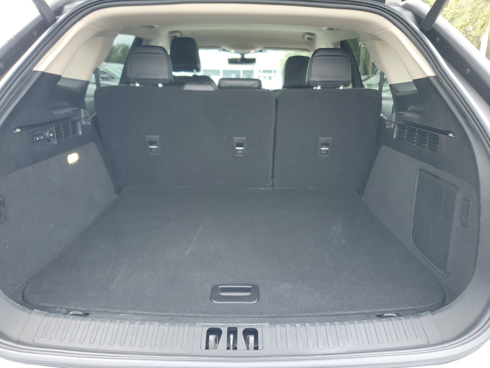 Used 2023 Lincoln Nautilus AWD w/ Premium Package image 8