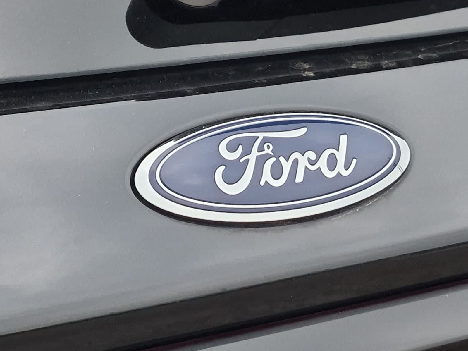 New 2025 Ford Explorer Active RWD image 30
