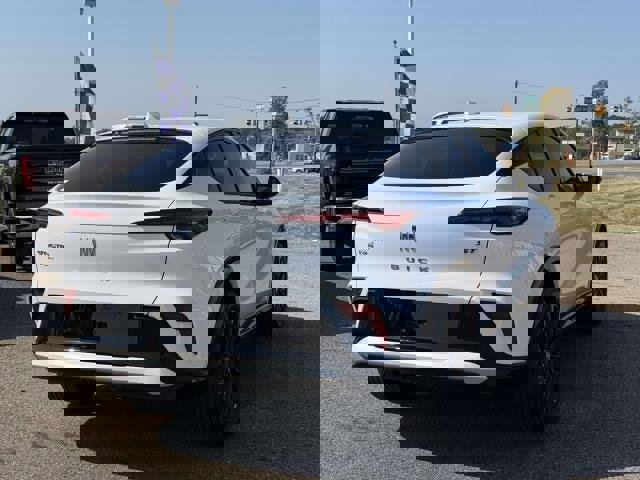 Used 2024 Buick Envista Sport Touring w/ Convenience I Package image 5