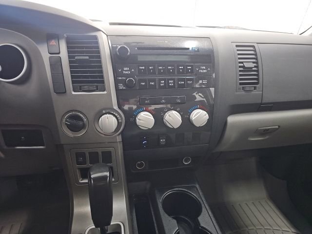 Used 2010 Toyota Tundra 4x4 Double Cab image 26