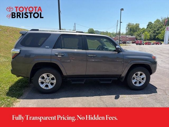 Used 2019 Toyota 4Runner SR5 AWD/4WD image 14
