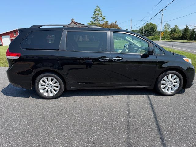 Used 2014 Toyota Sienna XLE w/ Entertainment Package AWD/4WD image 7