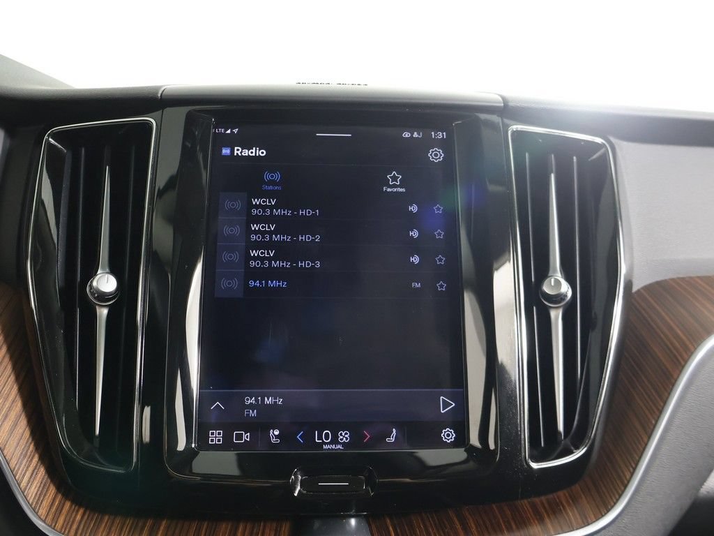 Used 2023 Volvo XC60 B5 Plus w/ Climate Package AWD/4WD image 47