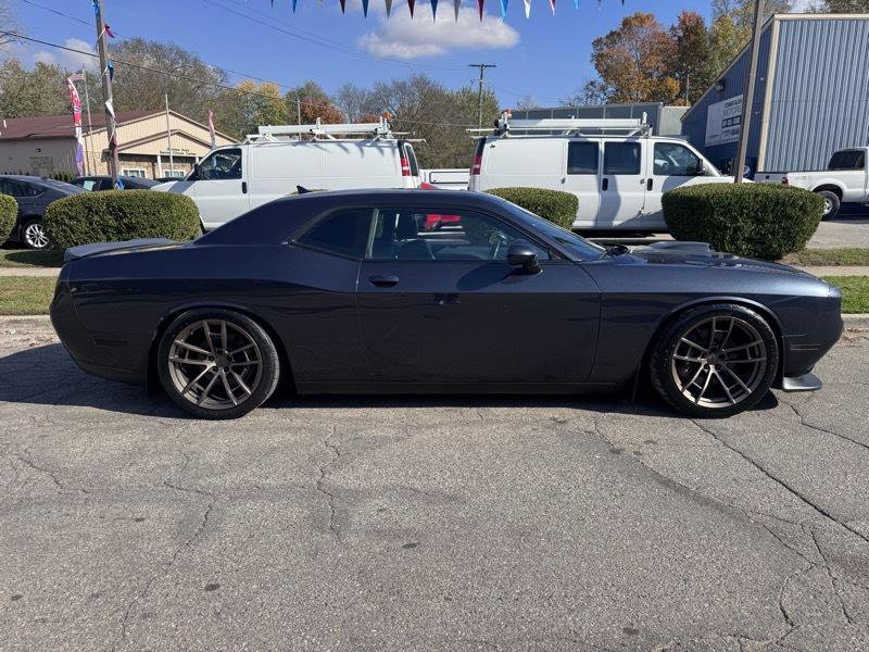 Used 2016 Dodge Challenger R/T Scat Pack RWD image 2