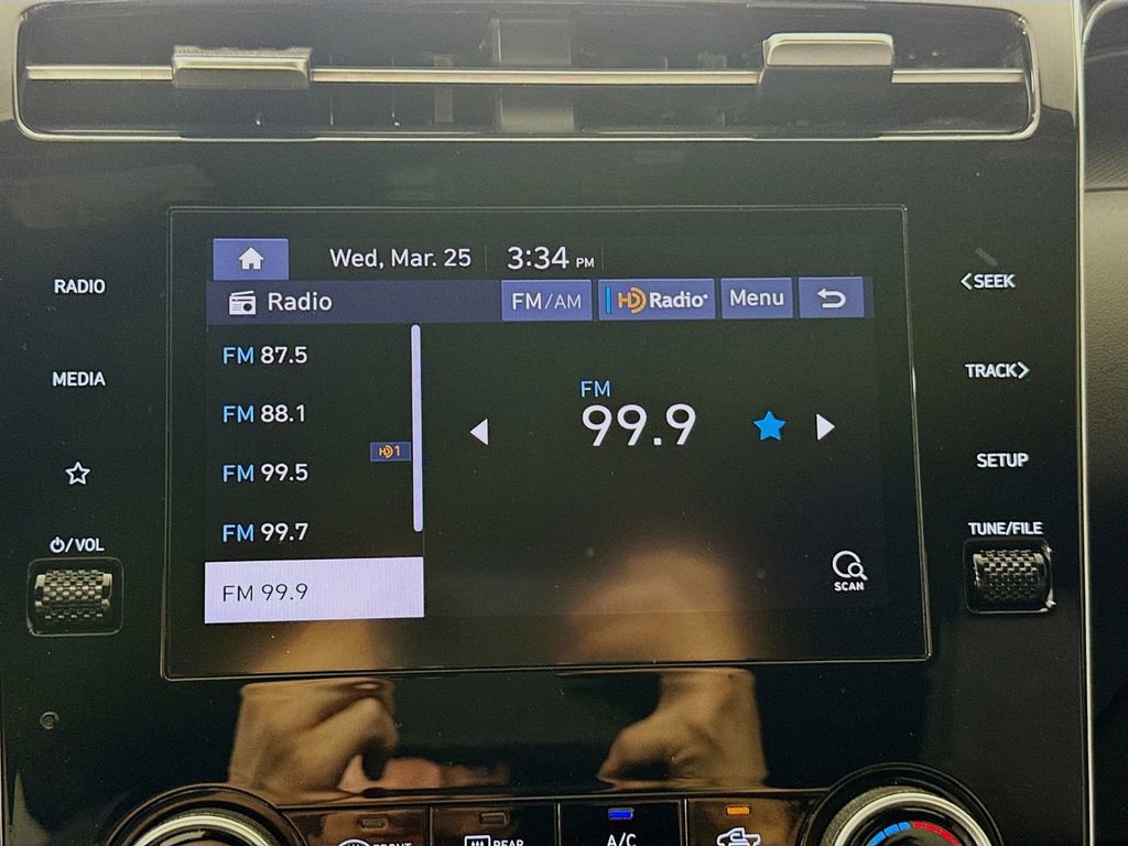 Used 2023 Hyundai Santa Cruz SE image 14