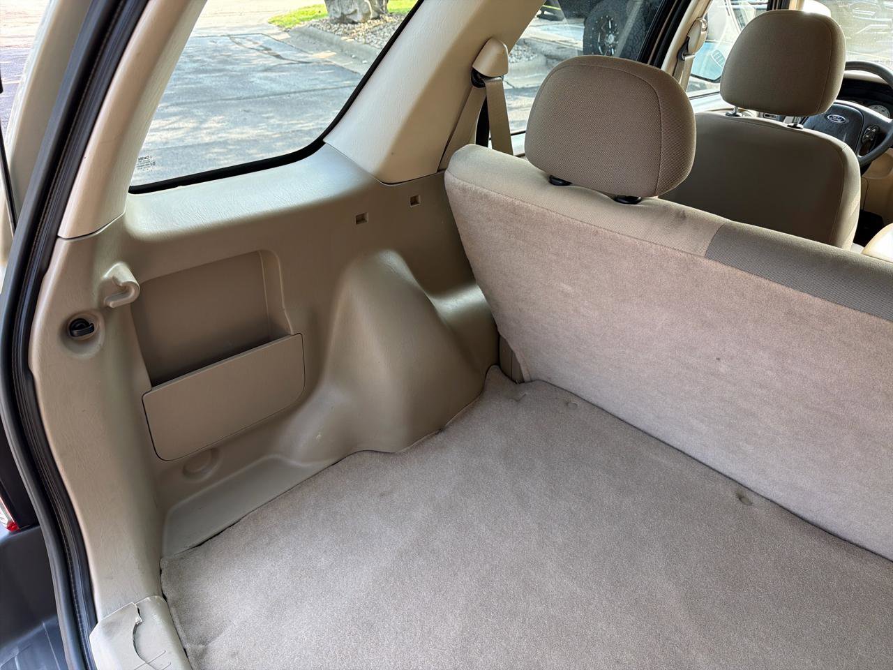 Used 2004 Ford Escape XLS FWD image 22