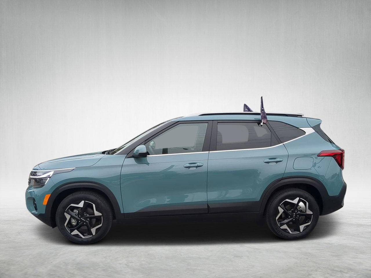 Certified 2025 Kia Seltos EX w/ EX Sunroof Package image 6