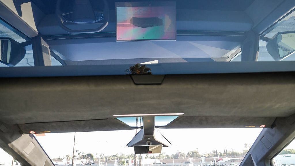 Used 2025 Tesla Cybertruck AWD Crew Cab image 19
