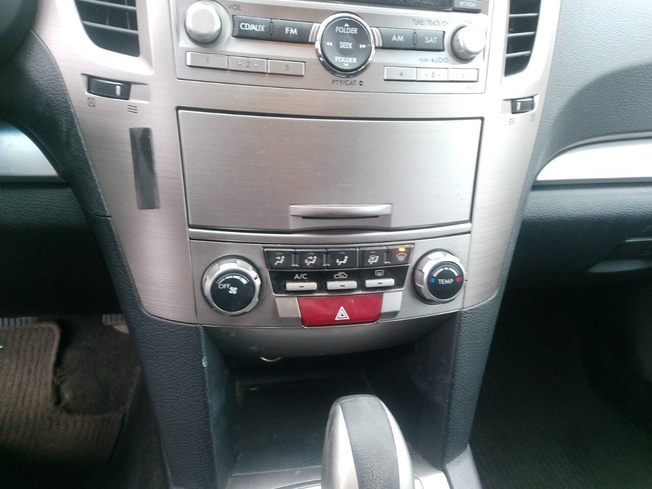 Used 2011 Subaru Outback 2.5i Premium image 39