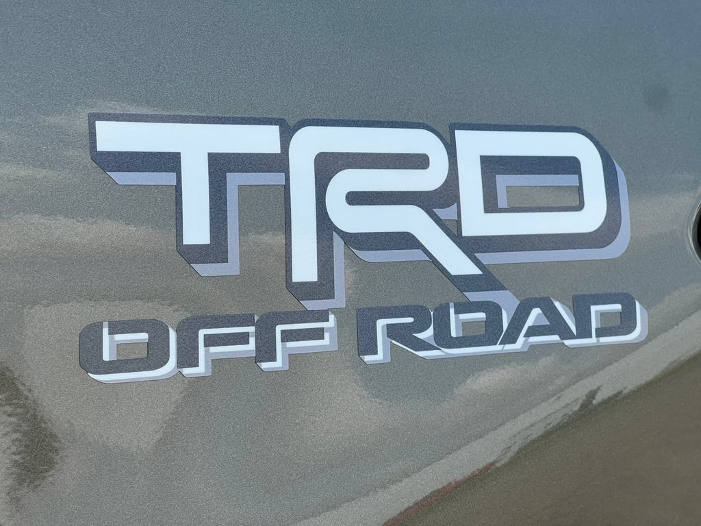 Used 2025 Toyota Tacoma TRD Off-Road w/ TRD Off Road Premium Package AWD/4WD image 17