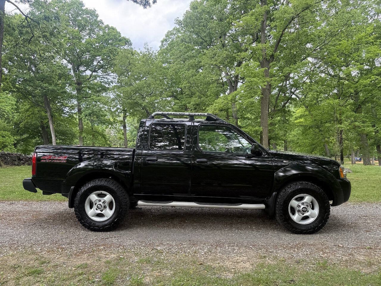Used 2002 Nissan Frontier SE AWD/4WD image 10