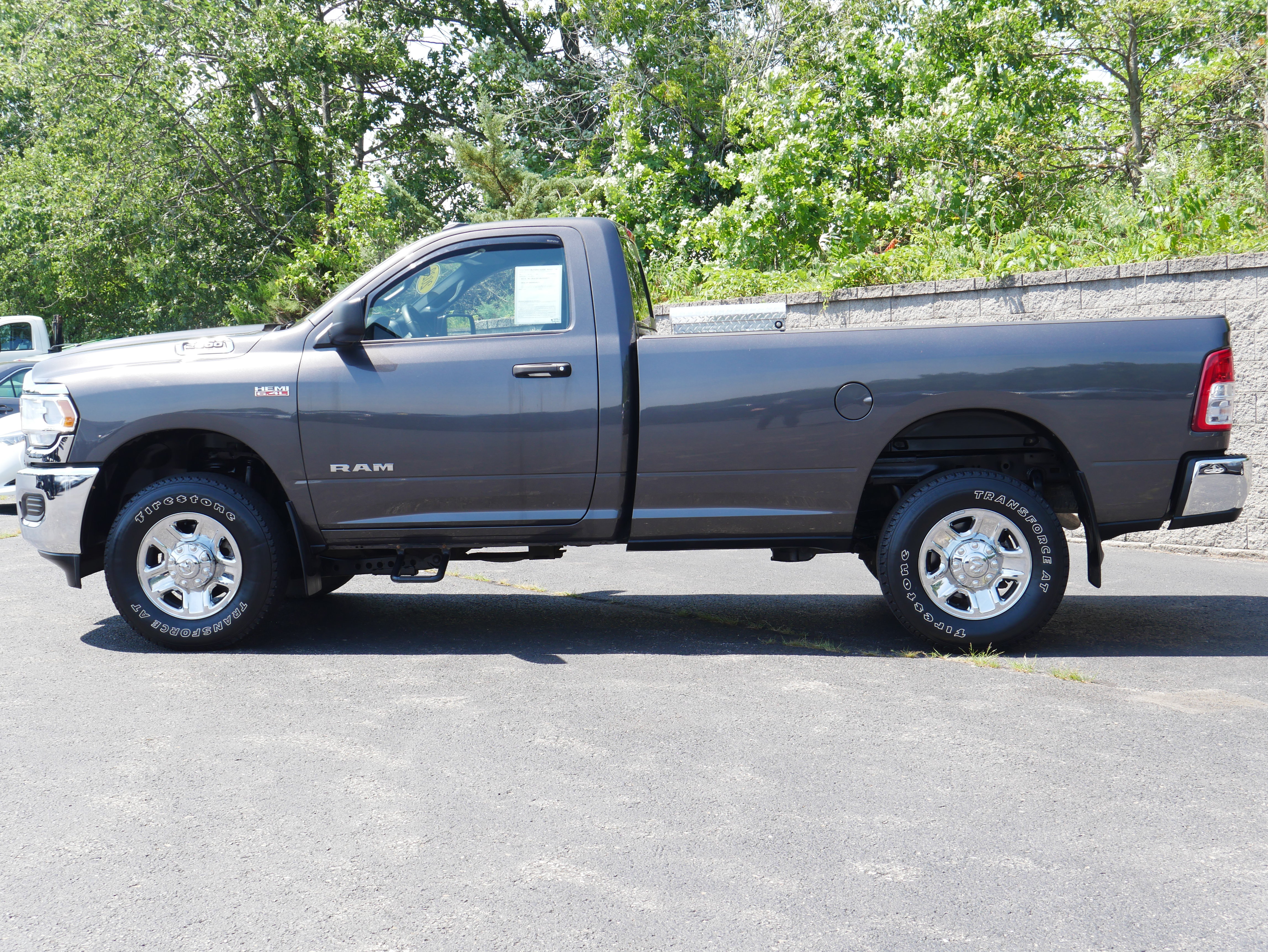 Used 2022 RAM 2500 Tradesman AWD/4WD image 3