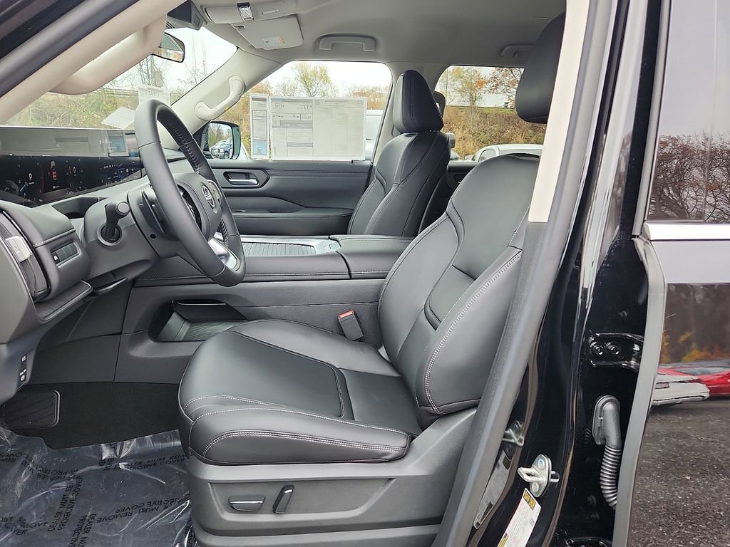 New 2026 Nissan Armada SV image 6